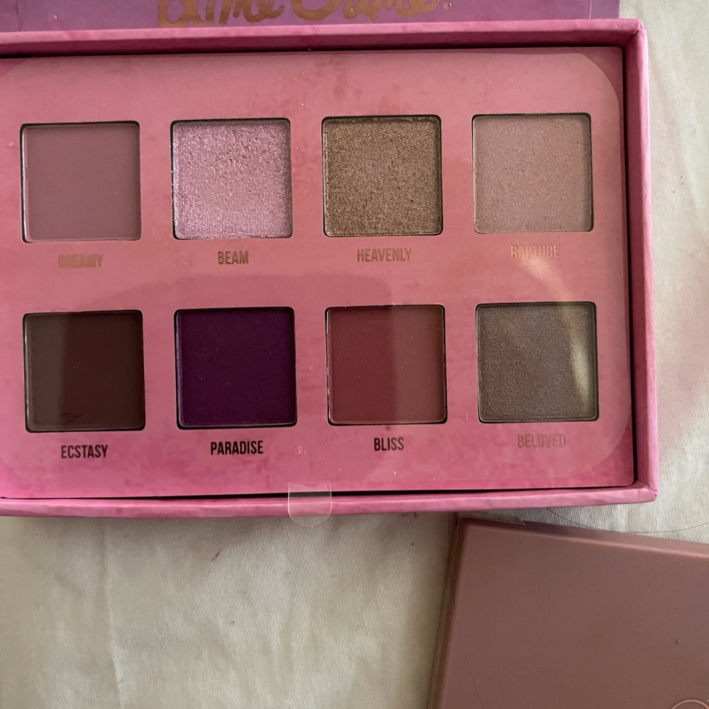 small ones r 10 bucks EXCEPT THE PURPLE HUDA20